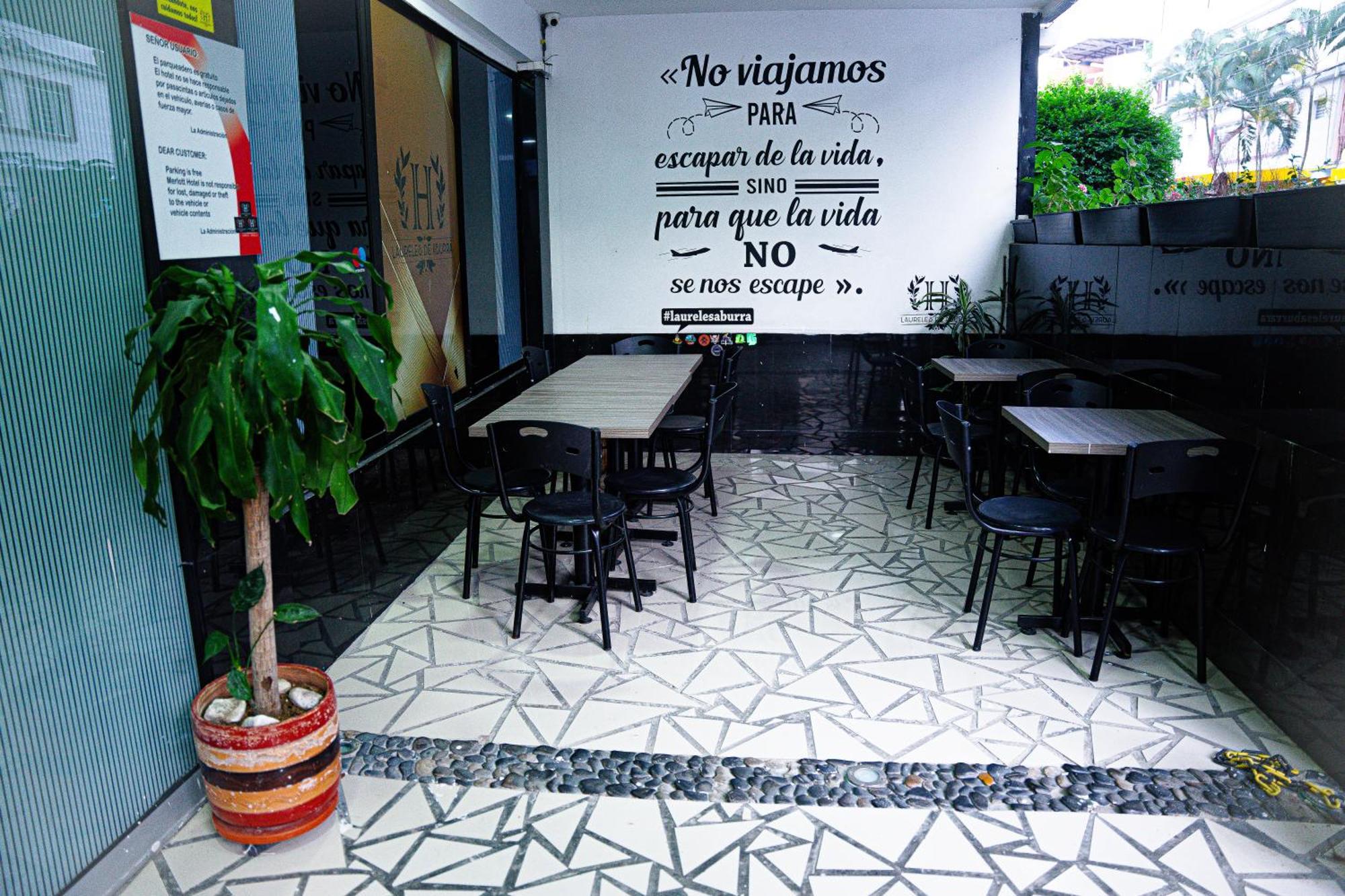 Hotel Laureles De Aburra Medellin Ngoại thất bức ảnh