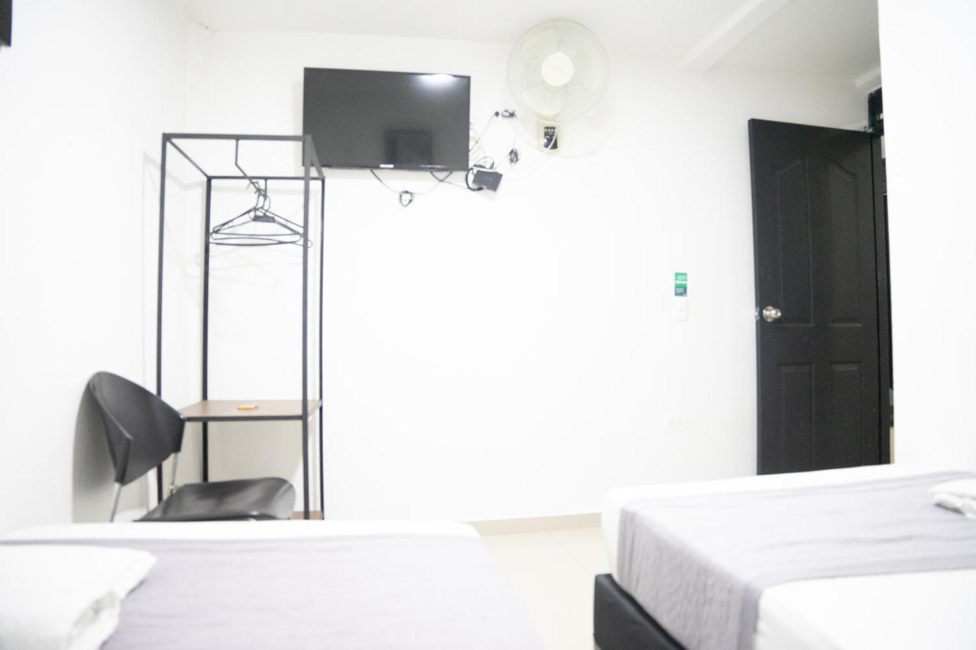 Hotel Laureles De Aburra Medellin Ngoại thất bức ảnh