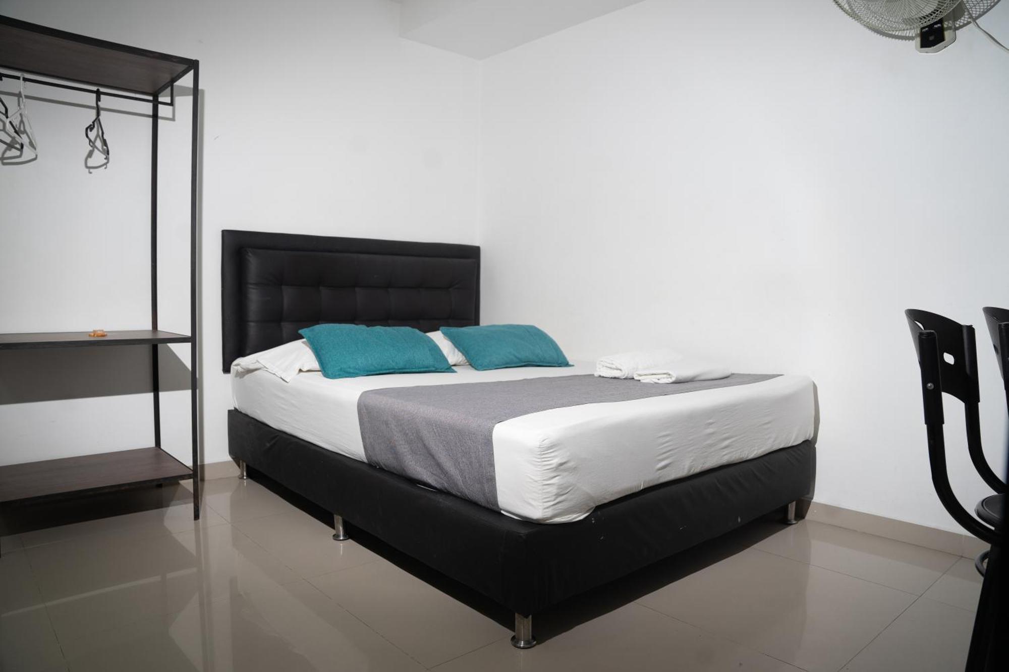Hotel Laureles De Aburra Medellin Ngoại thất bức ảnh
