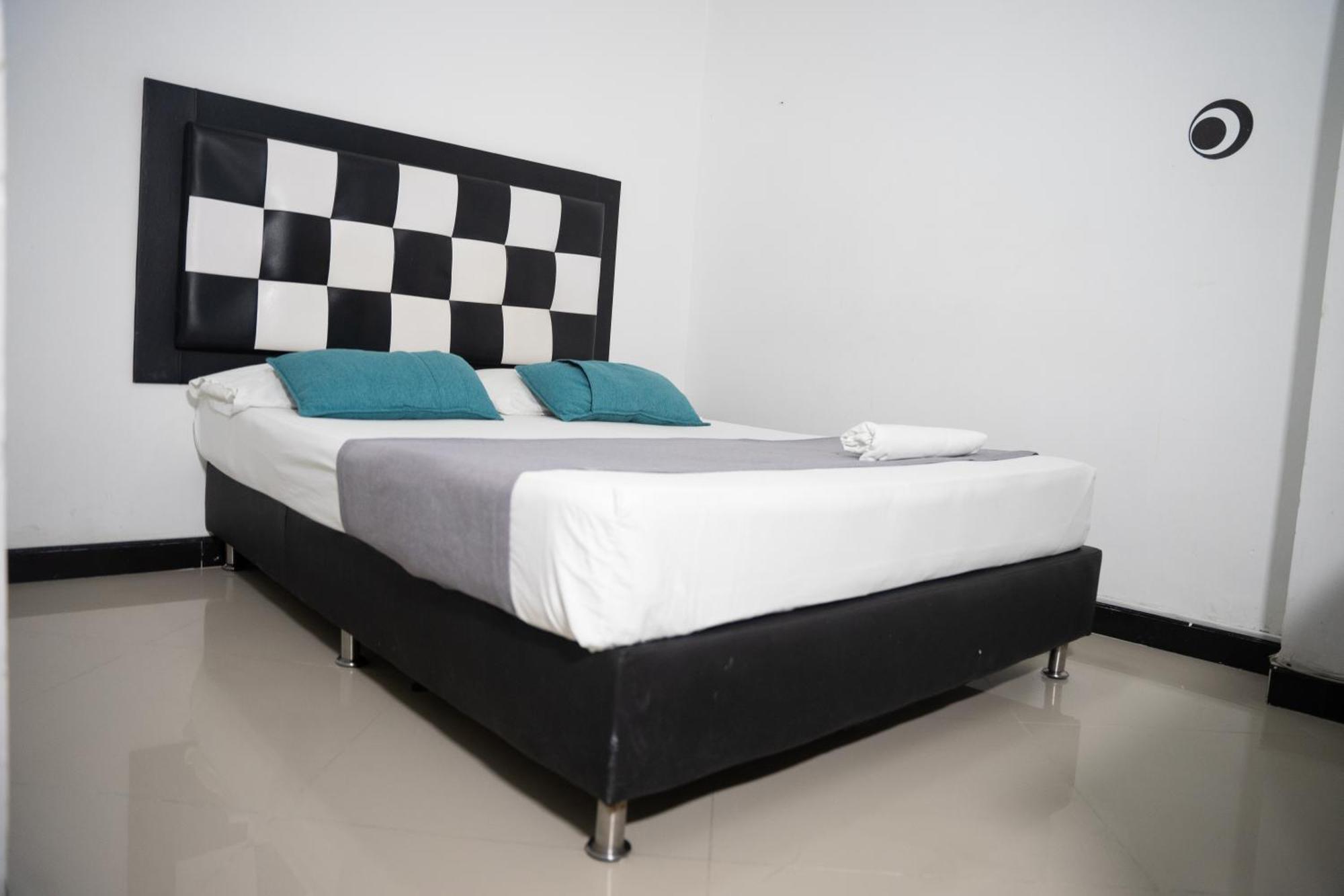 Hotel Laureles De Aburra Medellin Ngoại thất bức ảnh