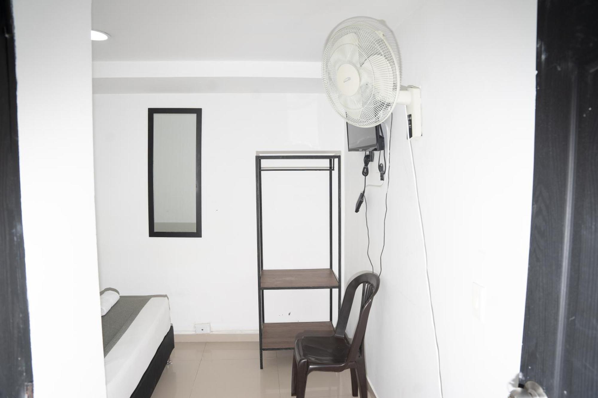 Hotel Laureles De Aburra Medellin Ngoại thất bức ảnh